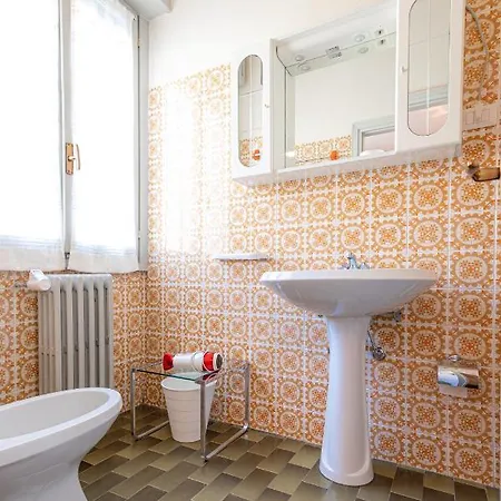 La Svolta Hotel *