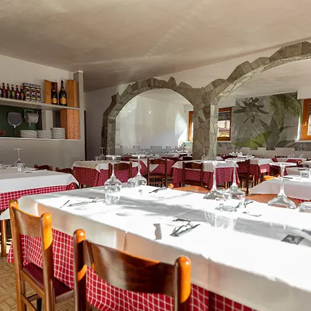 Hotell La Svolta Chiuro